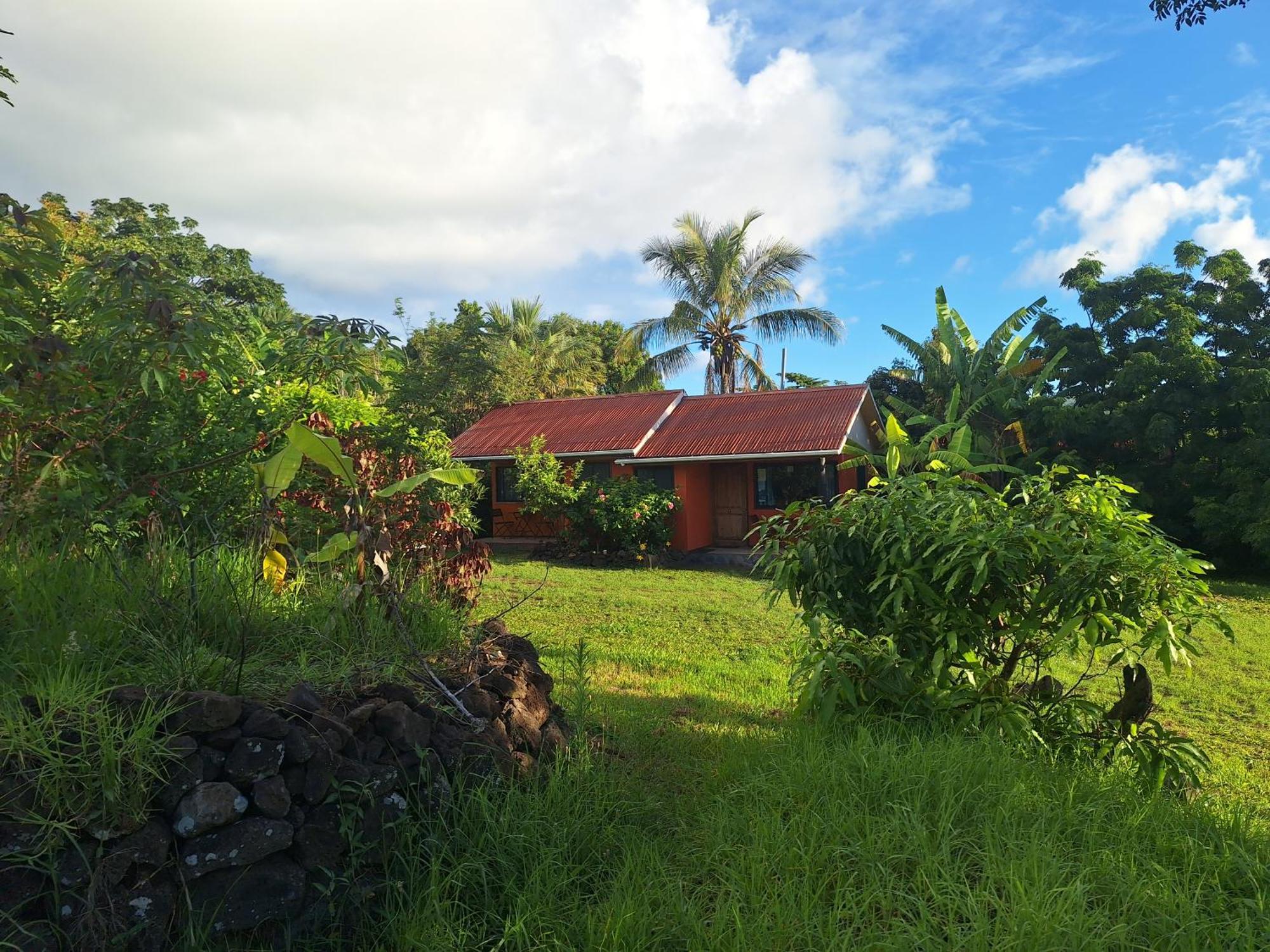 Cabanas Tangaroa Y Hamea Villa Hanga Roa Exterior photo